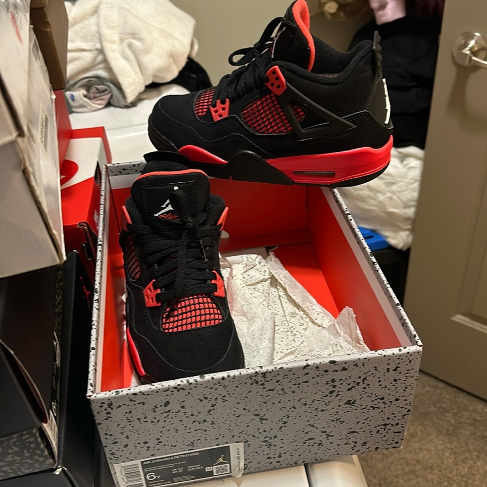Retro 4 gs 6y